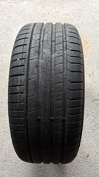 Pirelli P Zero 255/40 R20 101 V VOL *EX/EC40 rengas