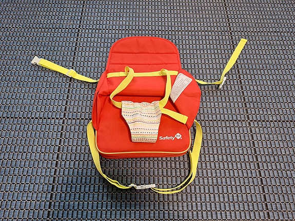 Matkasyöttötuoli