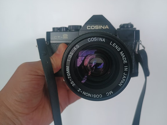Cosina järkkäri 35-70mm 1:3.5-4.5