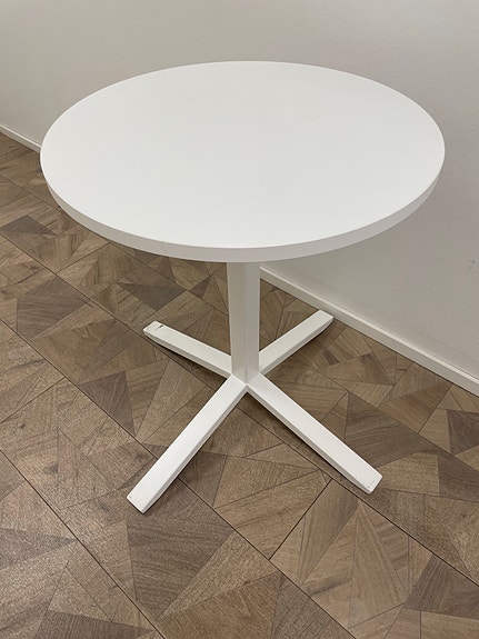 Valkoinen 60 cm pyöreä pöytä