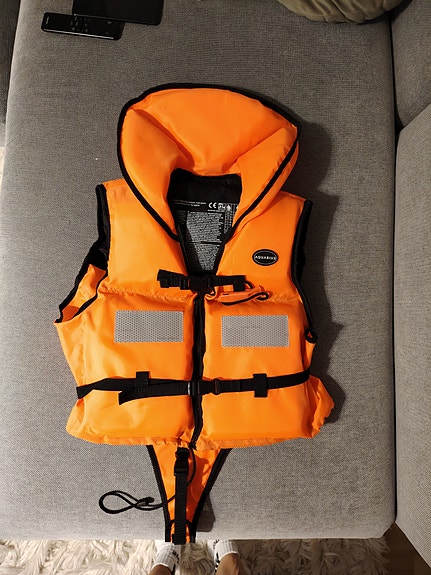 Aquarius lasten pelastusliivit 15-30, kg
