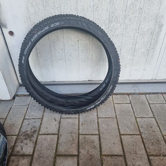 Schwalbe Ice Spiker Pro 27,5 x 2,8"