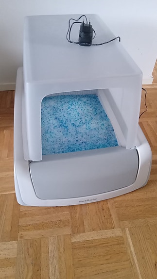 PetSafe ScoopFree kissanvessa