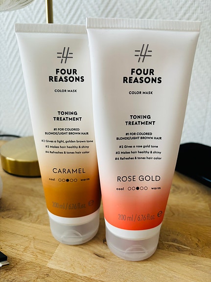 Four Reasons setti