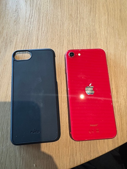 Apple iPhone SE (2-3 gen) älypuhelin 64 GB punainen