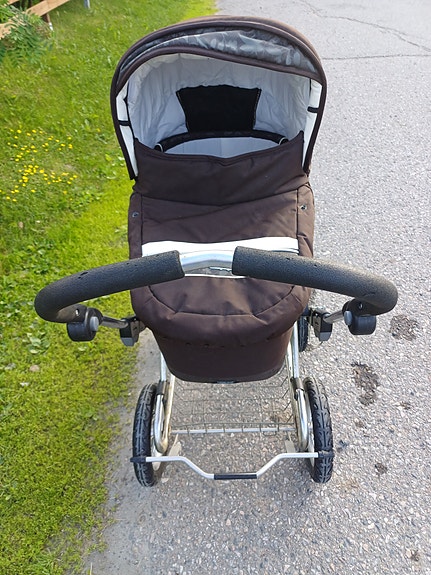 Kuin uudet Emmaljunga vaunut edullisesti!