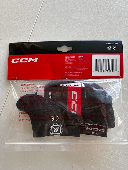 CCM kaulasuoja jääkiekkoon musta