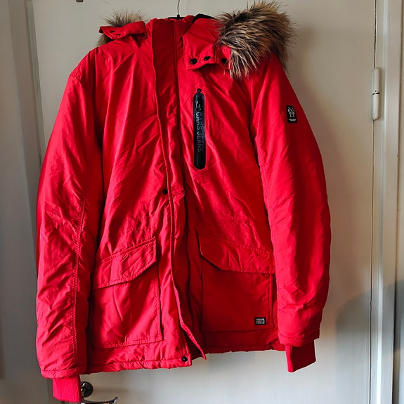 Parka talvitakki punainen, miesten M