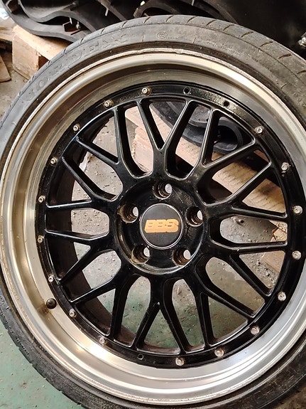 Audi / Mersu lippavanteet 19"