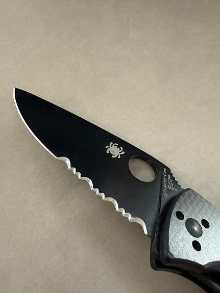 Spyderco Tenacious Carbon Fiber/G10 Black Combination -kääntöveitsi