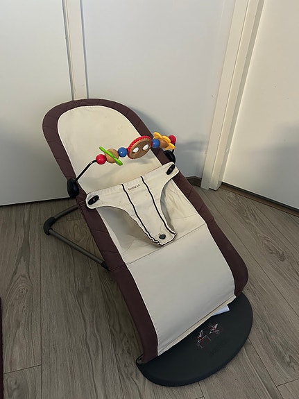 Babybjörn  ja lelukaari