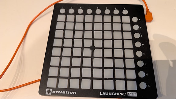 Novation Launchpad Mini MIDI-ohjain