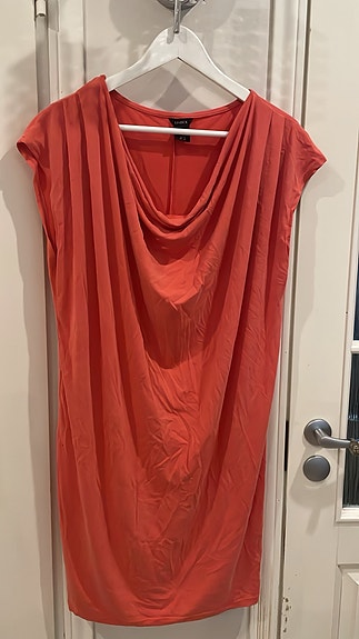 Lindex oranssi mekko, L