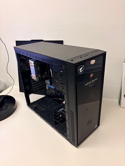 Asus pöytätietokoneen osia