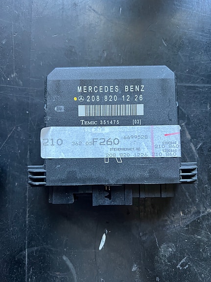 Mb W210 oikean etuoven airbag ohjausyksikkö