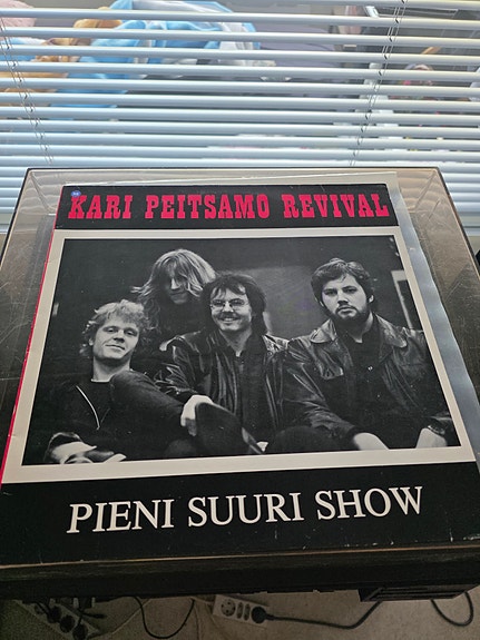 Kari Peitsamo Revival Pieni Suuri Show