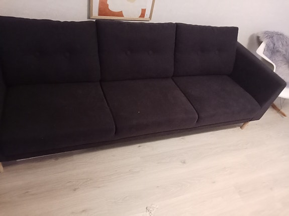 Huonekaluja