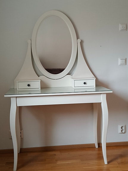 IKEA HEMNES meikkipöytä peilillä valkoinen