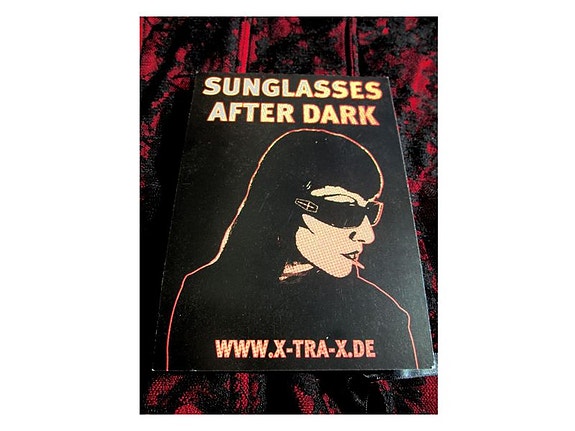 Postikortti Sunglasses After Dark, gootti, rock, metal