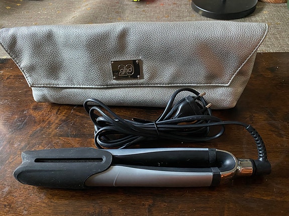 GHD platinum + suoristus-rauta, tosi hyvä! . Hki