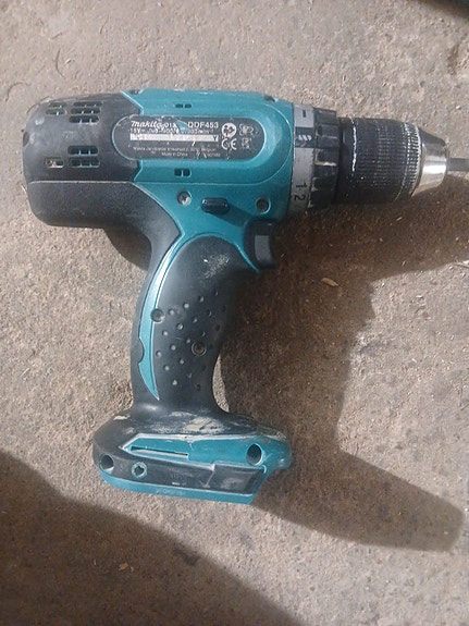 Makita akkuporakone ddf453
