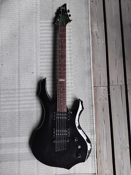 ESP LTD F-50 Heavy Rock Speed Sähkökitara