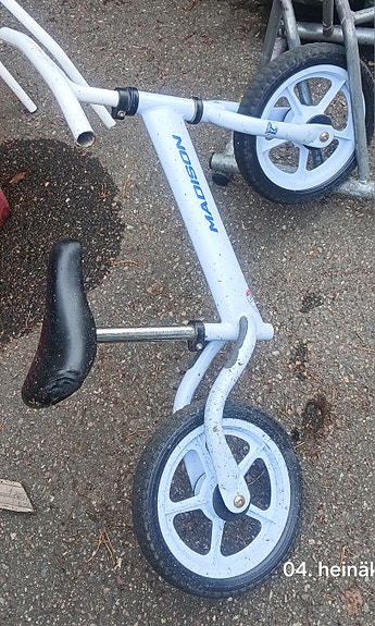 Lasten potkupyörä