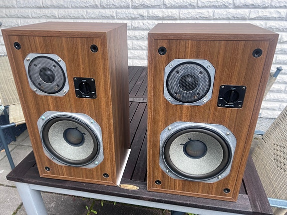 Yamaha NS-625