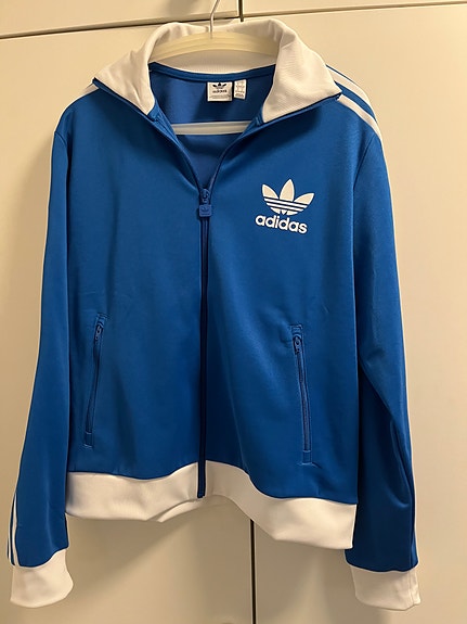 Adidas original verryttelypuku