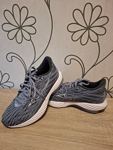 Mizuno juoksukengät koko 38 harmaa