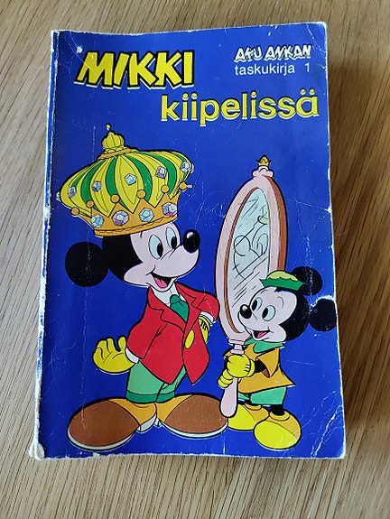 Aku Ankan taskukirja 1 - Mikki kiipelissä 1. painos