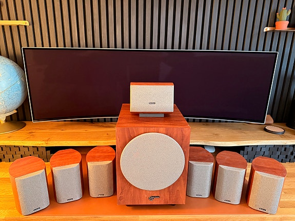 Audio Pro Cinema C1 7.1 / 5.1 kaiuttimet + Ace-Bass aktiivi subwoofer