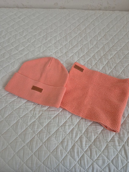 Gugguu pipo ja kauluri L oranssi unisex