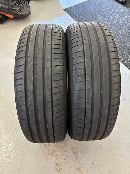 Michelin Pilot Sport 4 SUV kesärenkaat (2 kpl) 225/60 R18