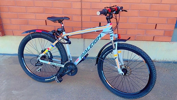 Raleigh maastopyörä
