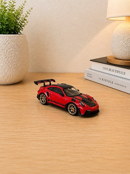Porsche 911 GT3 RS 1:64 pienoismalli