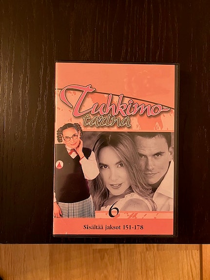 Tuhkimotarina - Kausi 6 (6DVD)