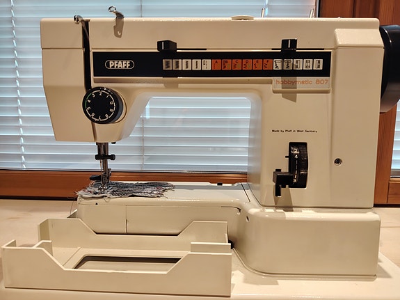 Pfaff hobbymatic 807 ompelukone