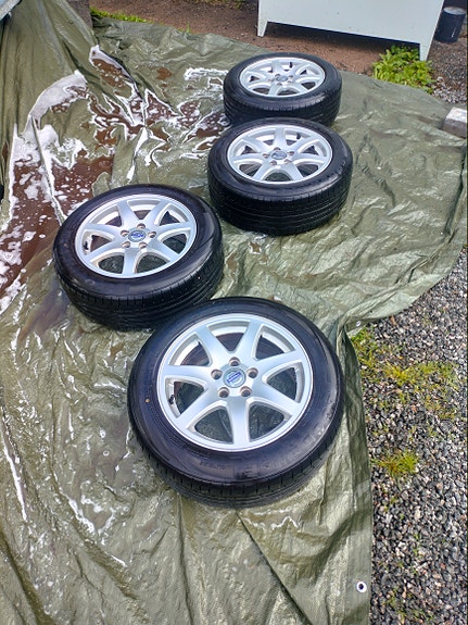 Kesärenkaat 205/55/16, 5x108, keskireikä 63,4