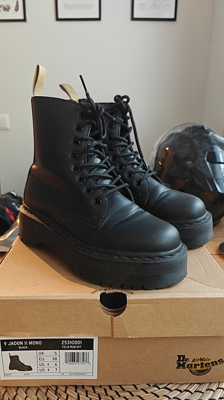 Dr. Martens Jadon II Mono koko 38 musta