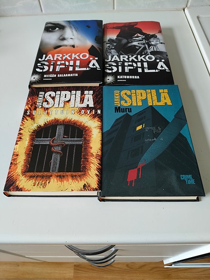 Jarkko Sipilä kirjoja 4 kpl