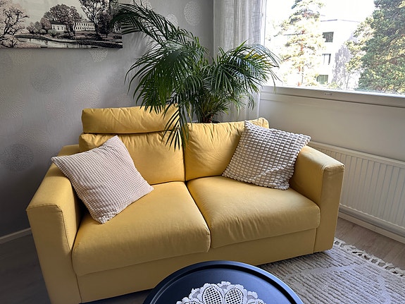 IKEA keltainen 2 hengen sohva