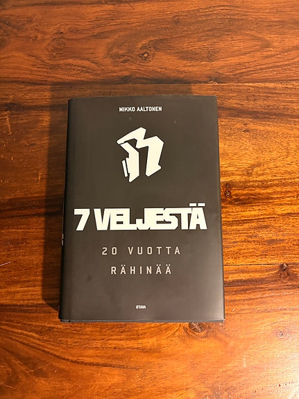 7 veljestä — 20 vuotta Rähinää