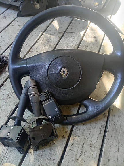 Renault Laguna 2005 ohjauspyörä ja viiksikytkimet