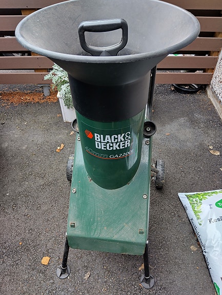 Black & Decker  oksasilppuri