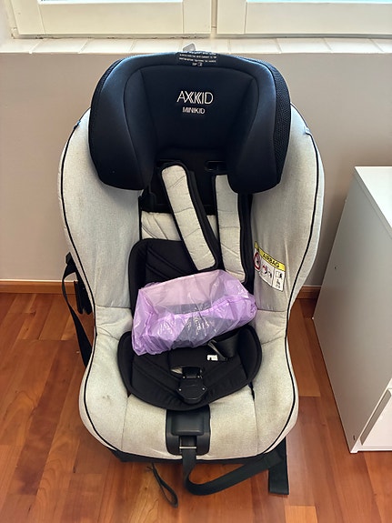 Axkid Minikid turvaistuin
