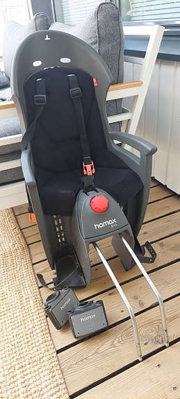 Hamax Siesta lasten pyöränistuin kahdella kiinnikkeellä