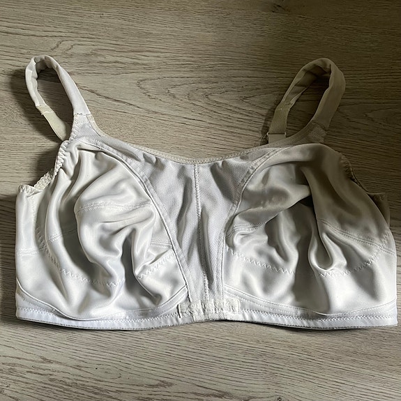 Shock Absorber urheiluliivit
