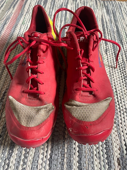 Karhu Vertigo piikkarit, koko 9,5