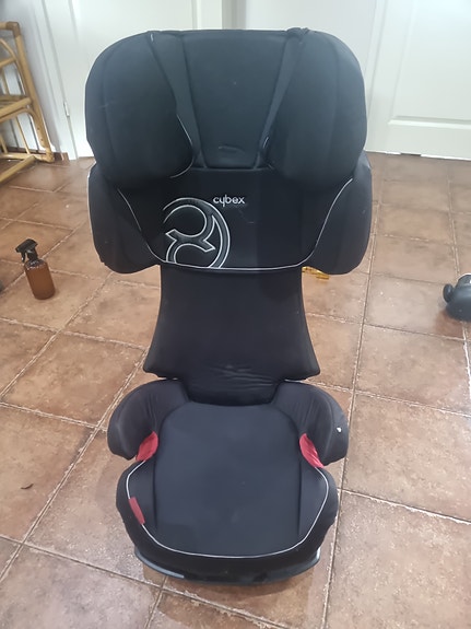 Cybex Pallas 2-Fix turvaistuin 9–18 kg musta